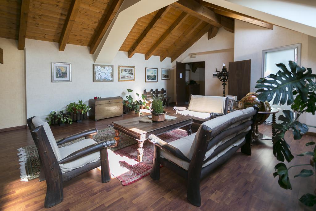 Camere Da Kico Assago Esterno foto